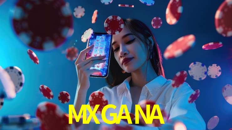 Escena dinámica inspirada en casino con iluminación MXGANA, cartas, fichas e íconos de juegos digitales en un espacio moderno de juegos.